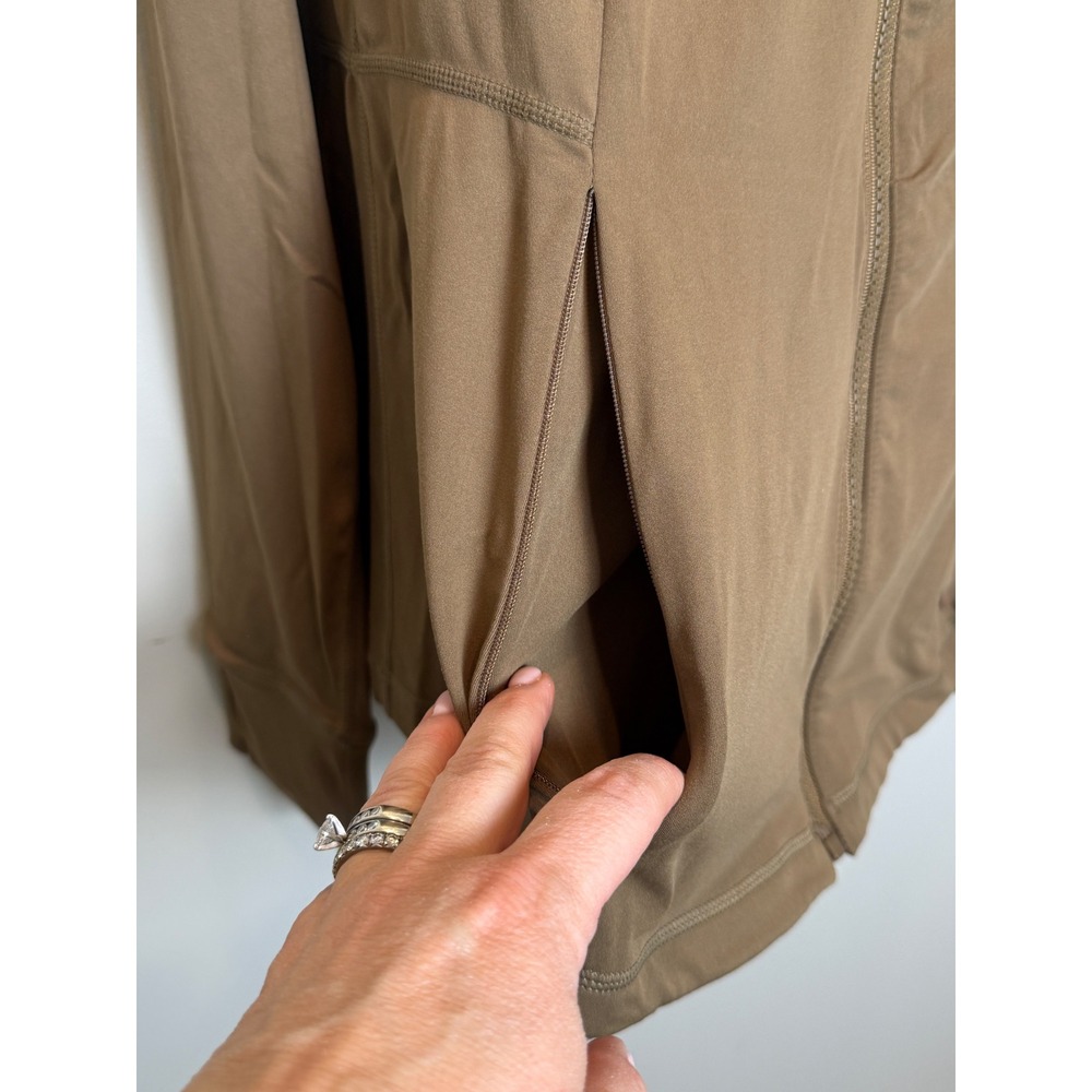 NWT Halara Softlyzero XL Full Zip Jacket Ruffle Hem Thumbhole Brown Tan Slimming - Picture 8 of 11